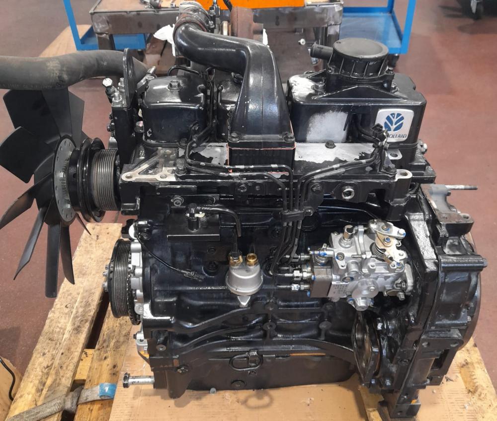 Revisione  Motore TRATTORE NEW HOLLAND